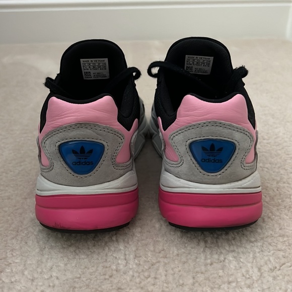 Adidas Falcon - Picture 8 of 10